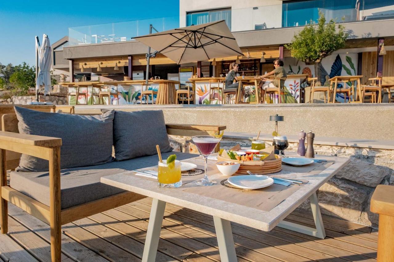 קס 14 Premium Villas With Openair Restaurant&Tennis Court In Nature - Notos Club מראה חיצוני תמונה